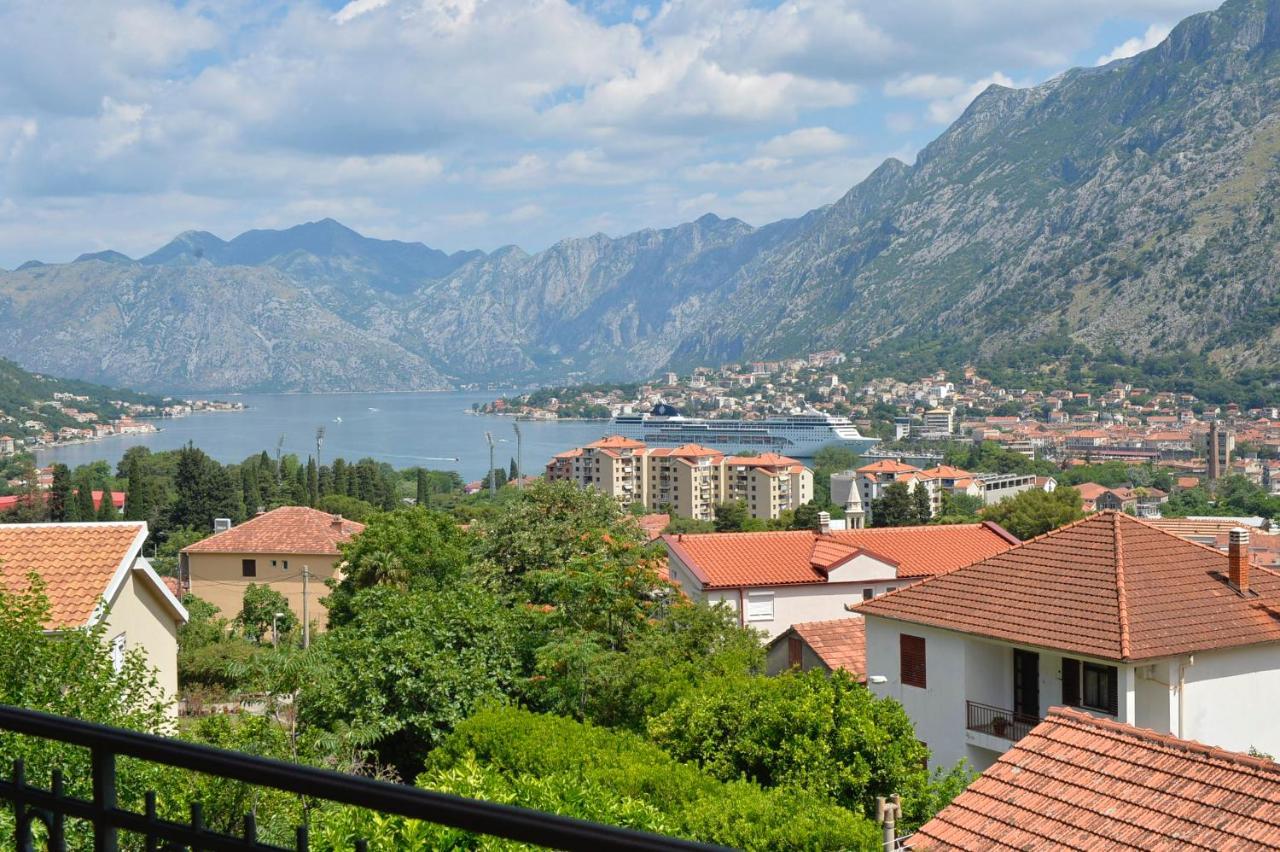 Fjordfront Aerie Daire Kotor